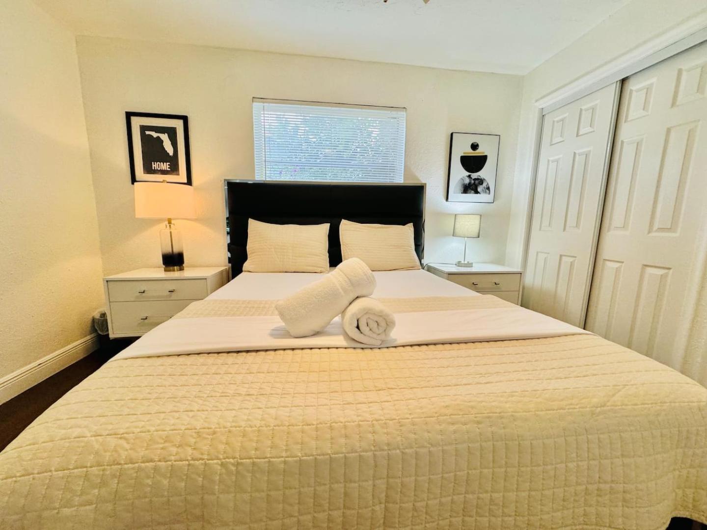 Serenity Spot Wd Pool, Lake, River & Canal View 선라이즈 외부 사진